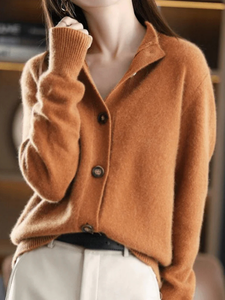 Sofia | Women's Button Cardigan | Soft Knit - Vellmont & Co.